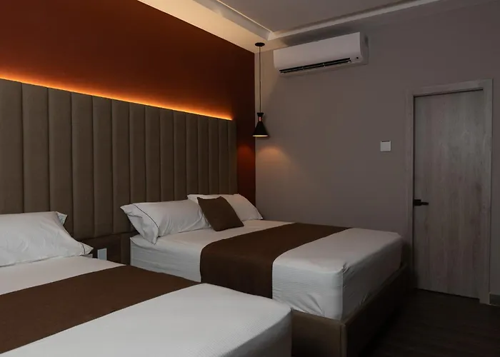  Byhours Circunvalar - Adults Only